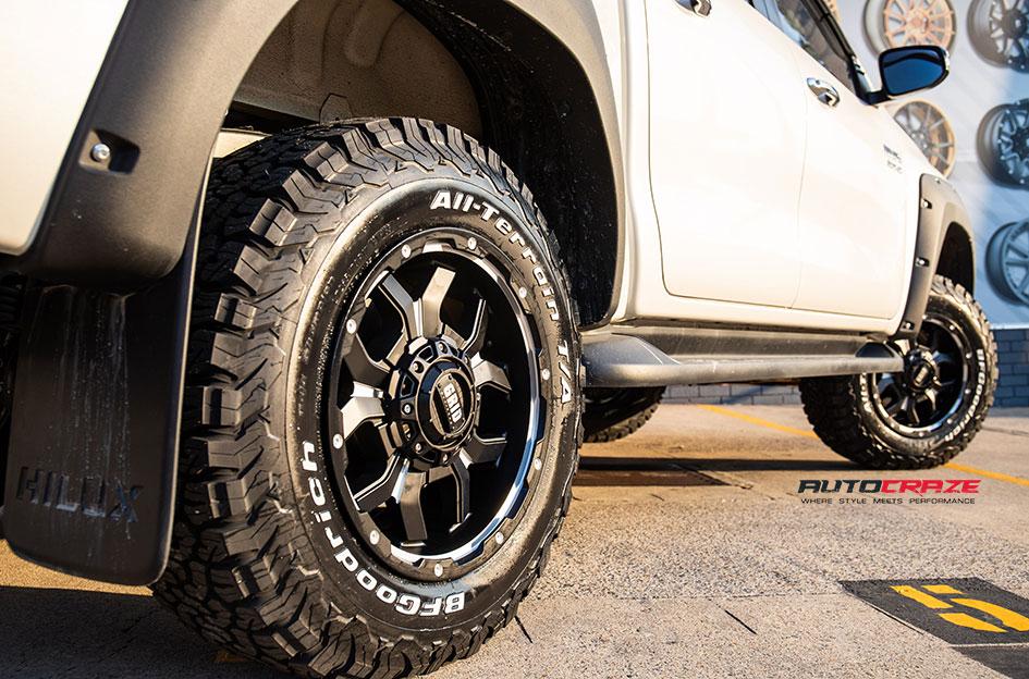 TOYOTA HILUX N80 4WD GD07 MATTE BLACK MILLED